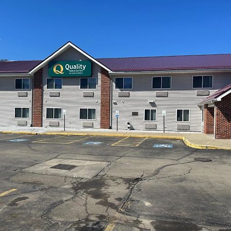 Quality Inn & Suites Bradford Exterior foto